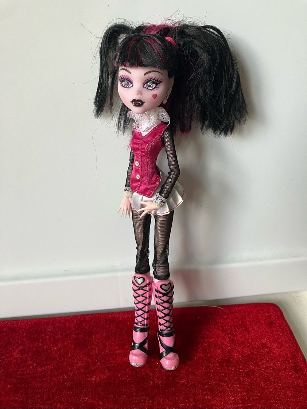 Monster High G1 Draculaura Signature Doll First Wave Incomplete Original Outfit.